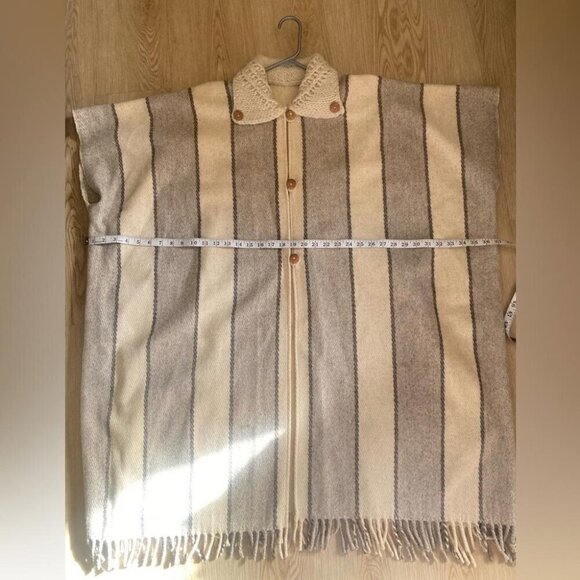 Vintage Fringe Poncho Cape Cottagecore Wool Blend Autumn Shawl - Picture 10 of 13